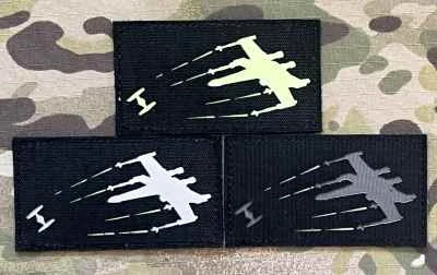 Action LaserCut Patch - Star Wars X-Wings Figher vs. TIEs - Medium - Black - nášivka