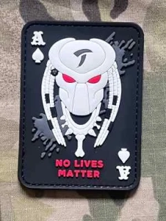 NoName Predator Ace of Spades - No Lives Matter PVC Patch - Black/Grey/GID - nášivka