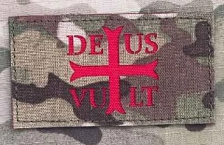Action LaserCut Patch - DEUS VULT Cross Flag - Medium - Multicam - nášivka