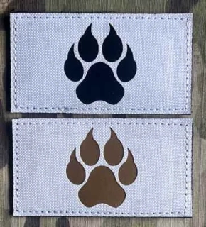 Action LaserCut Patch - Dog Paw Flag - Medium - White - nášivka