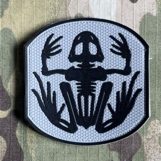 YJPF Frog Sceleton PVC Patch - Black/Grey - nášivka