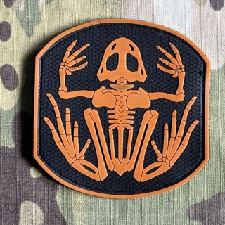 YJPF Frog Sceleton PVC Patch - Brown/Black - nášivka