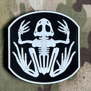YJPF Frog Sceleton PVC Patch - GID - nášivka