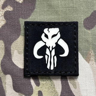 TF LaserCut Patch Star Wars Mythosaur GID - Small - Black/GID - nášivka